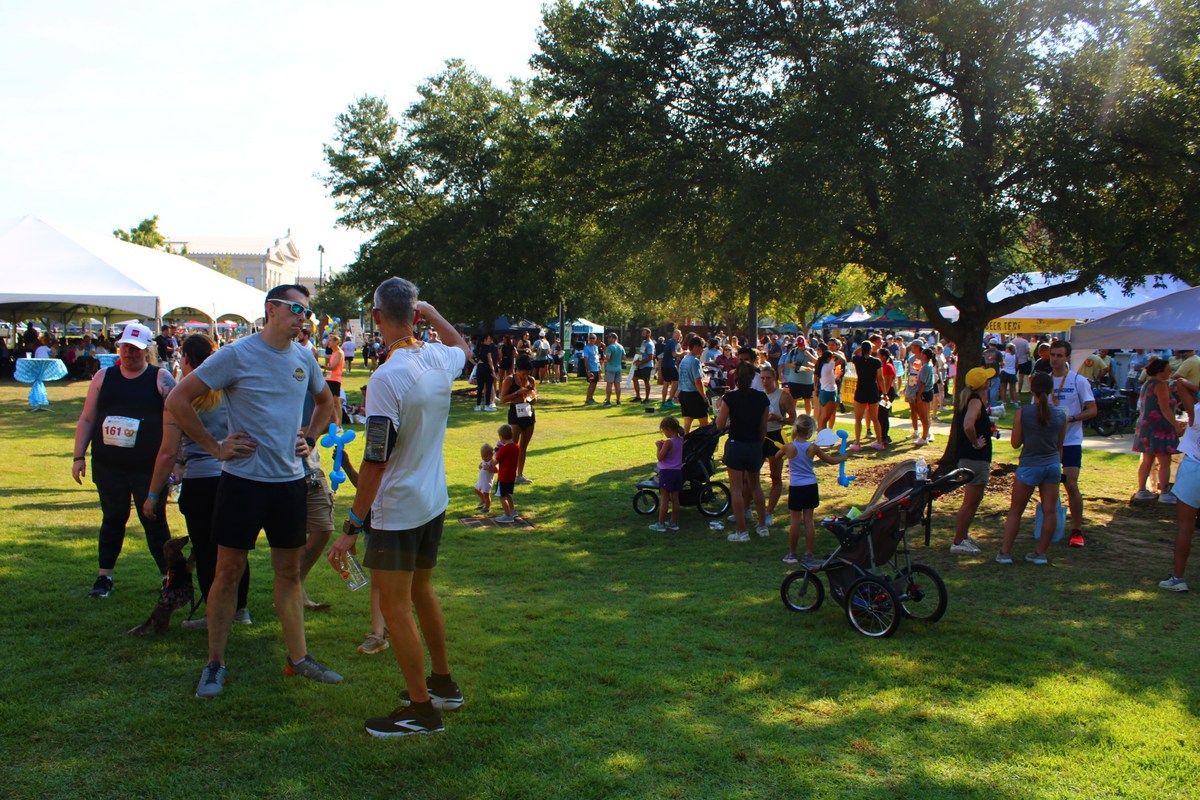 Tuscaloosa Oktoberfest Underway Until 4 P.M. Saturday After 5K